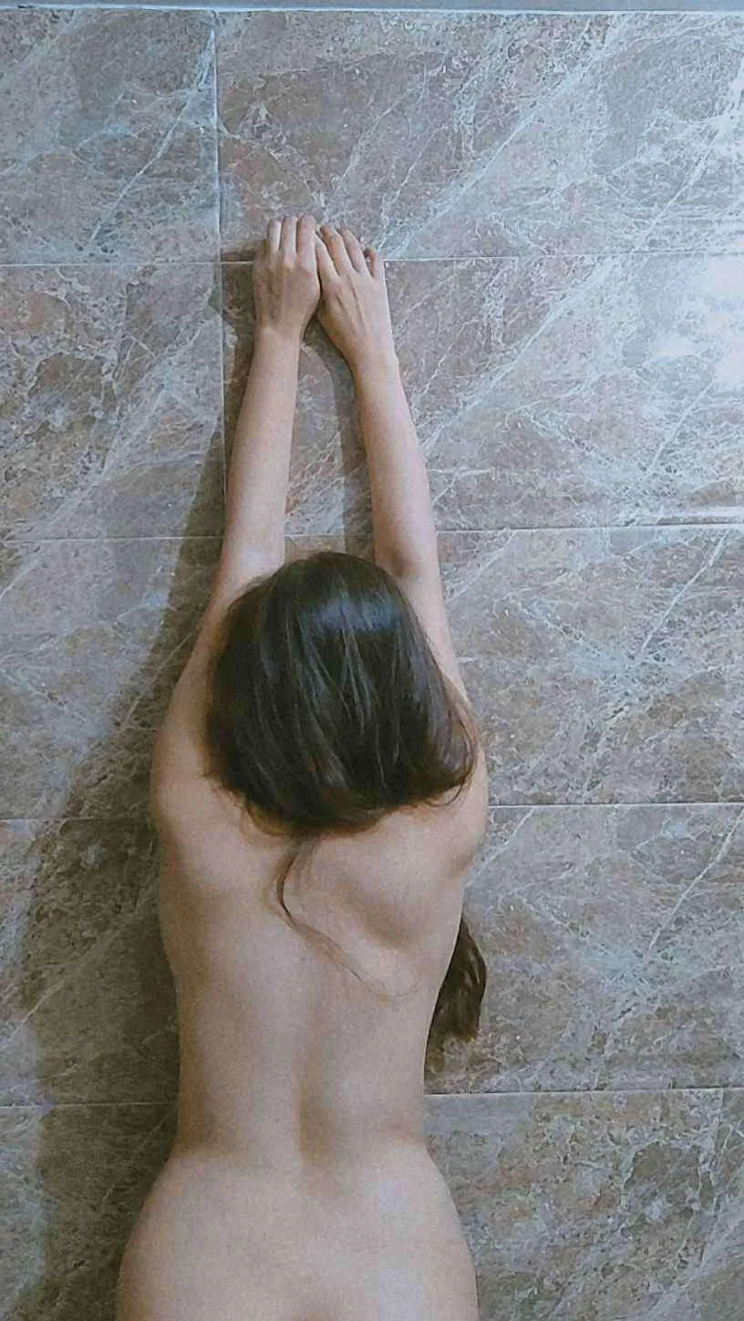 Want a clear view of my butt? 💕