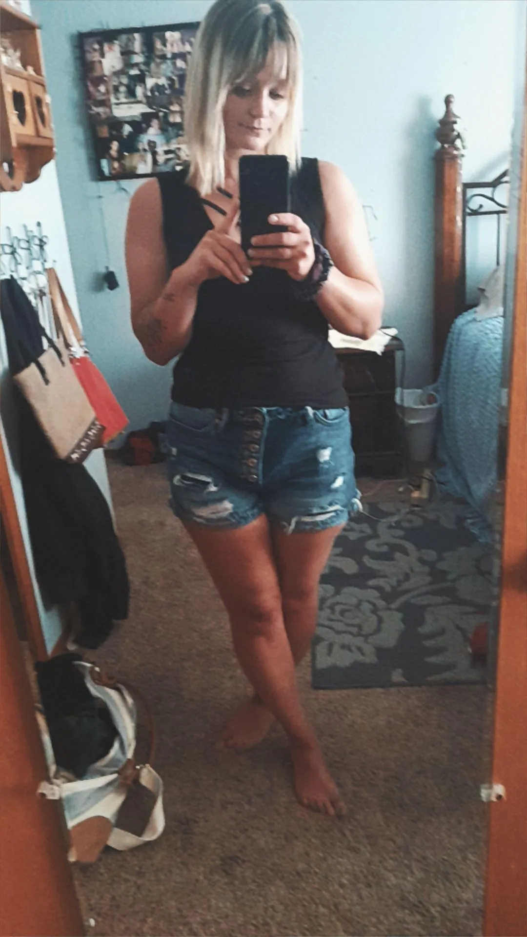 Will I get a dick in return if I DM you nudes?😊🥰