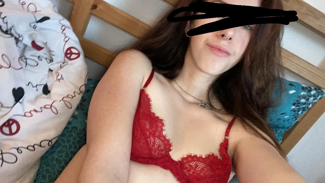 Milf 20 braucht g daddy