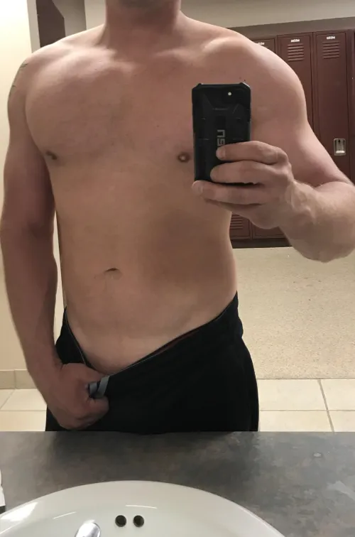 38 [M4F] #Raleigh, NC - in town for the day till 4 PM looking for day play