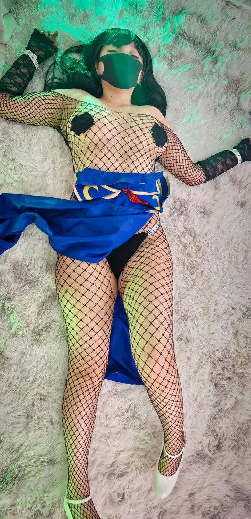 Chun-Li defeated :( (doujinempress)