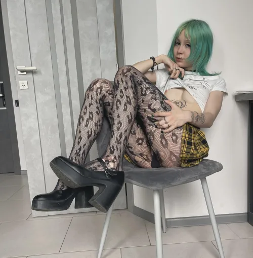 feet Tights and heels make any legs look better