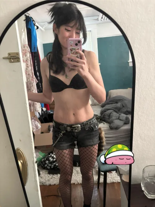 Felt kinda cute today >ᵥ_ᵥ<