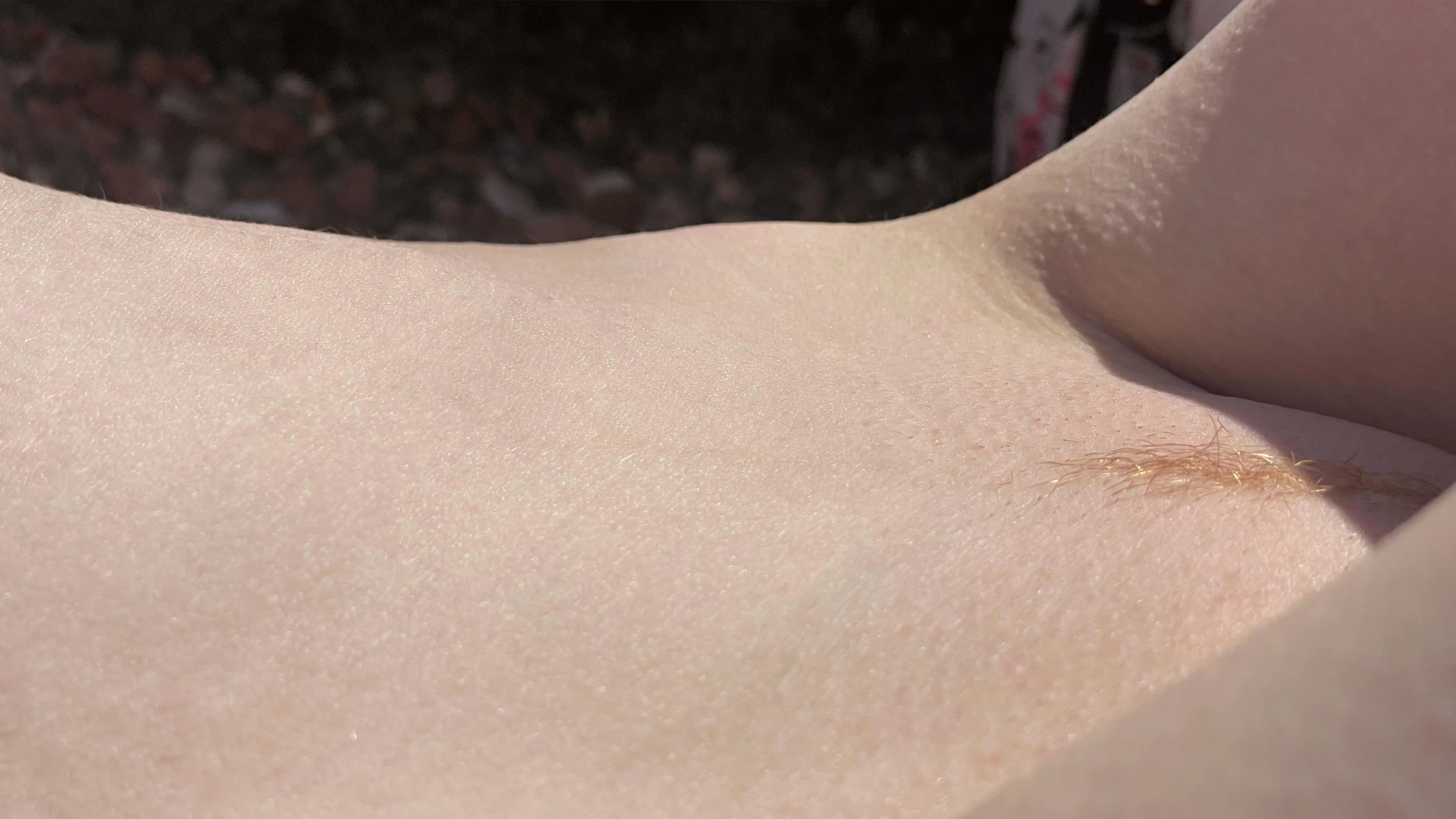 I had my first bottoms off beach experience of the summer over the weekend 😳