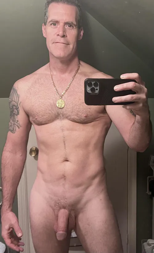 It’s a hot one 🥵☀️😉 Luckily it’s naked day at the office. 🤭😜