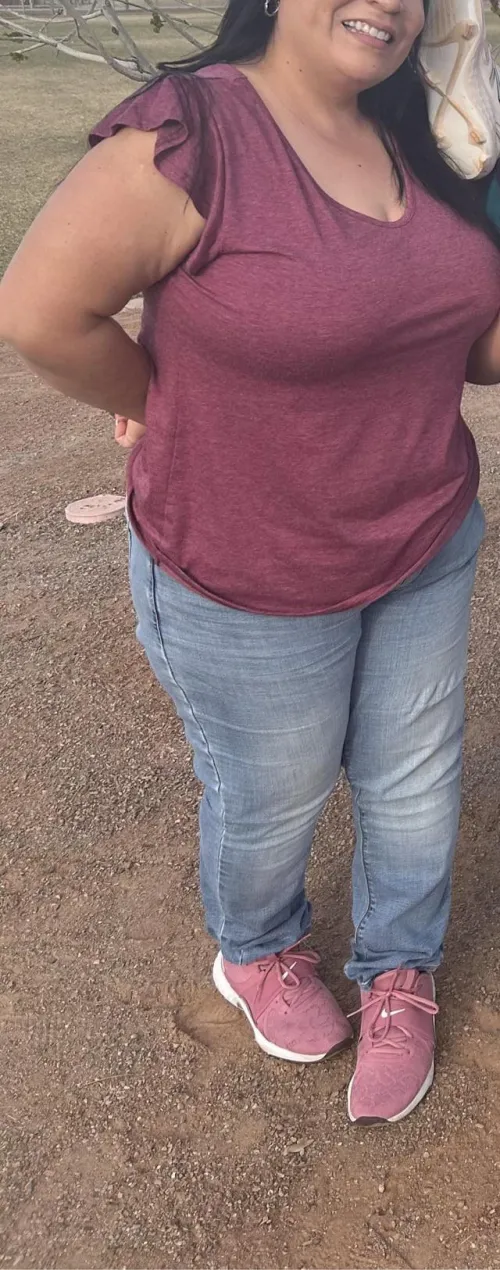 Latina Hotwife looking for her bull