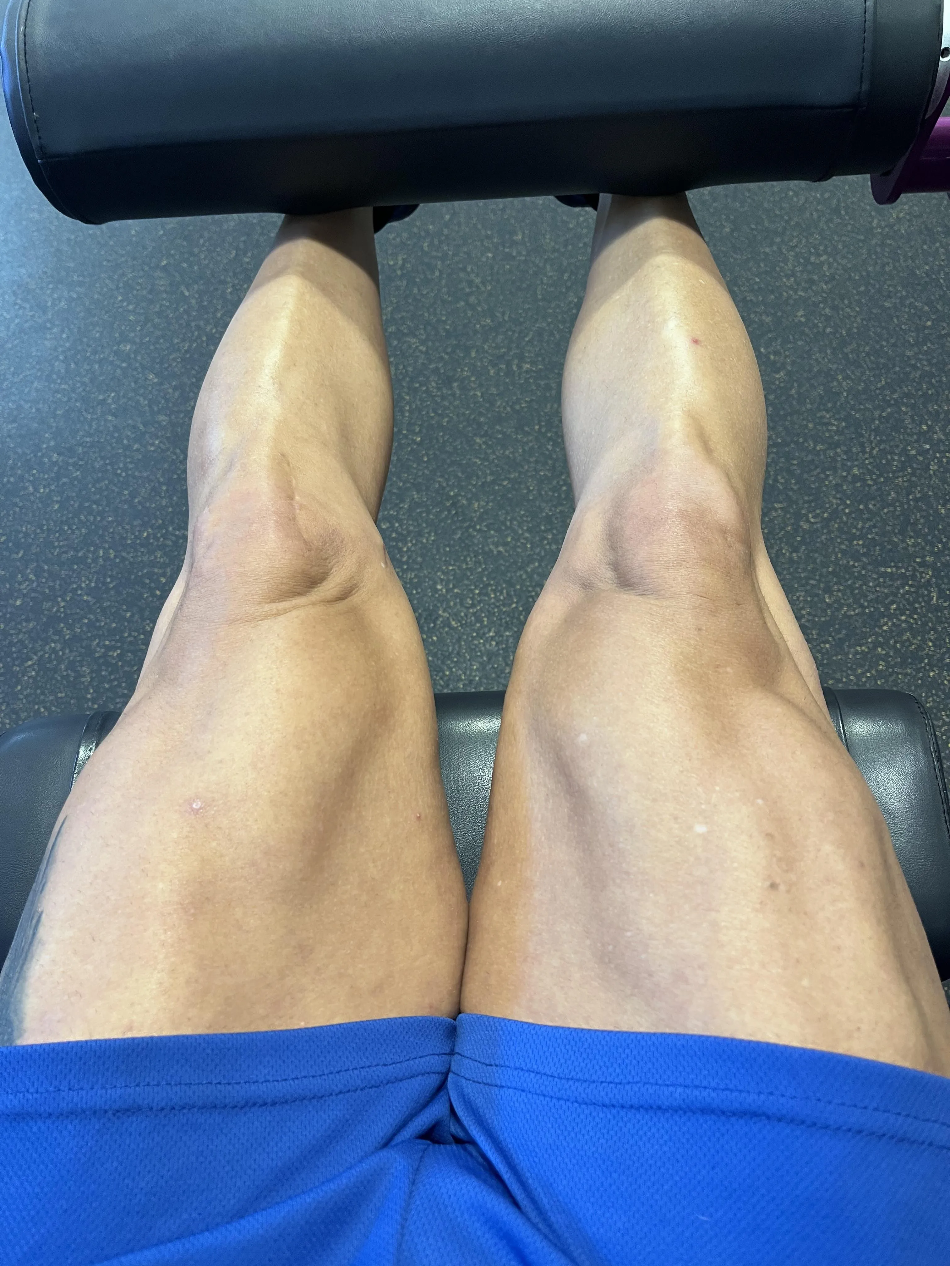 Looking - [M4F], GSR tonight. 50, well groomed, good shape, 6’, 200, bald. Kinky, dirty talking, with a great foreplay game. I’m very much into Compersion. DM me and let’s play