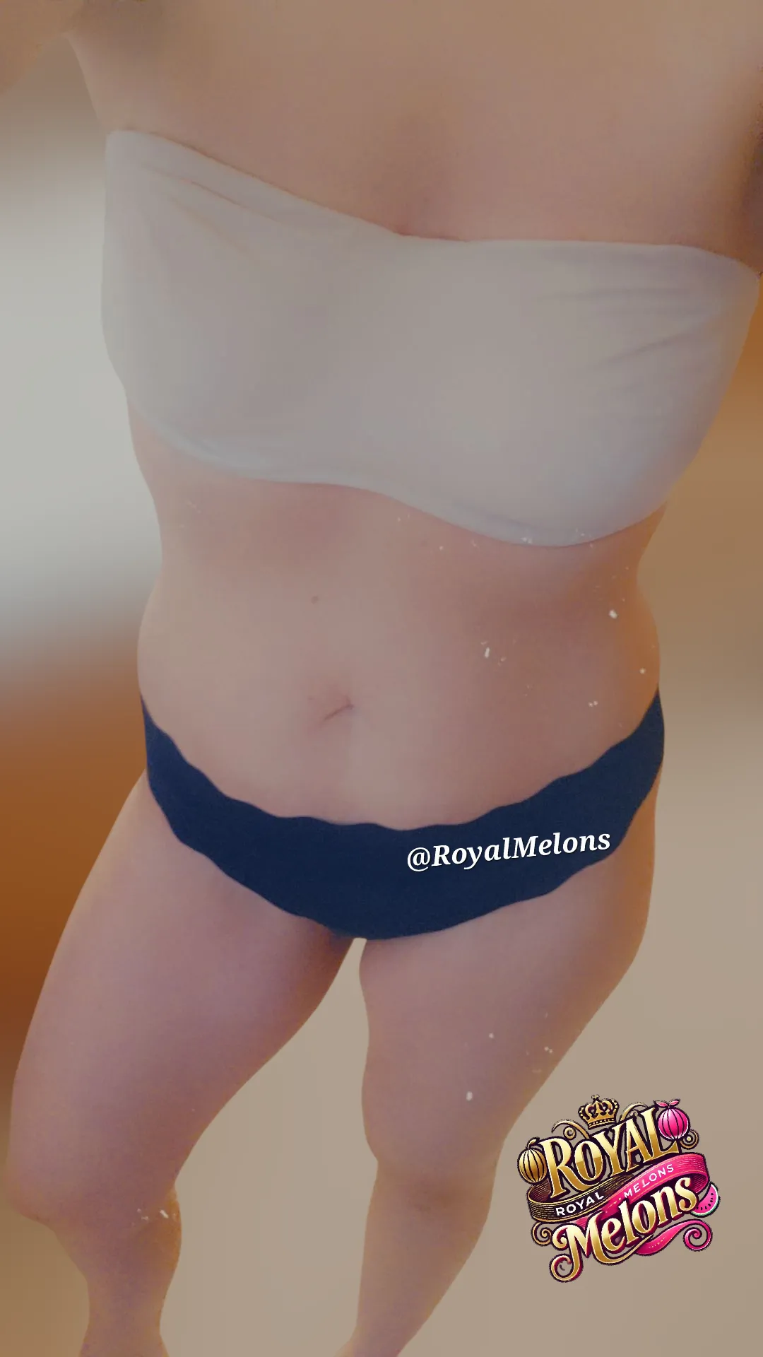 Sizzling Monday Heat: MILF Mode On