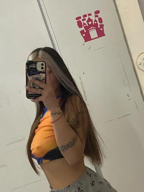 Sports bra on, kinda dangerous today.