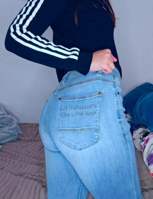 Walked past you slowly so you could enjoy the bounce from behind