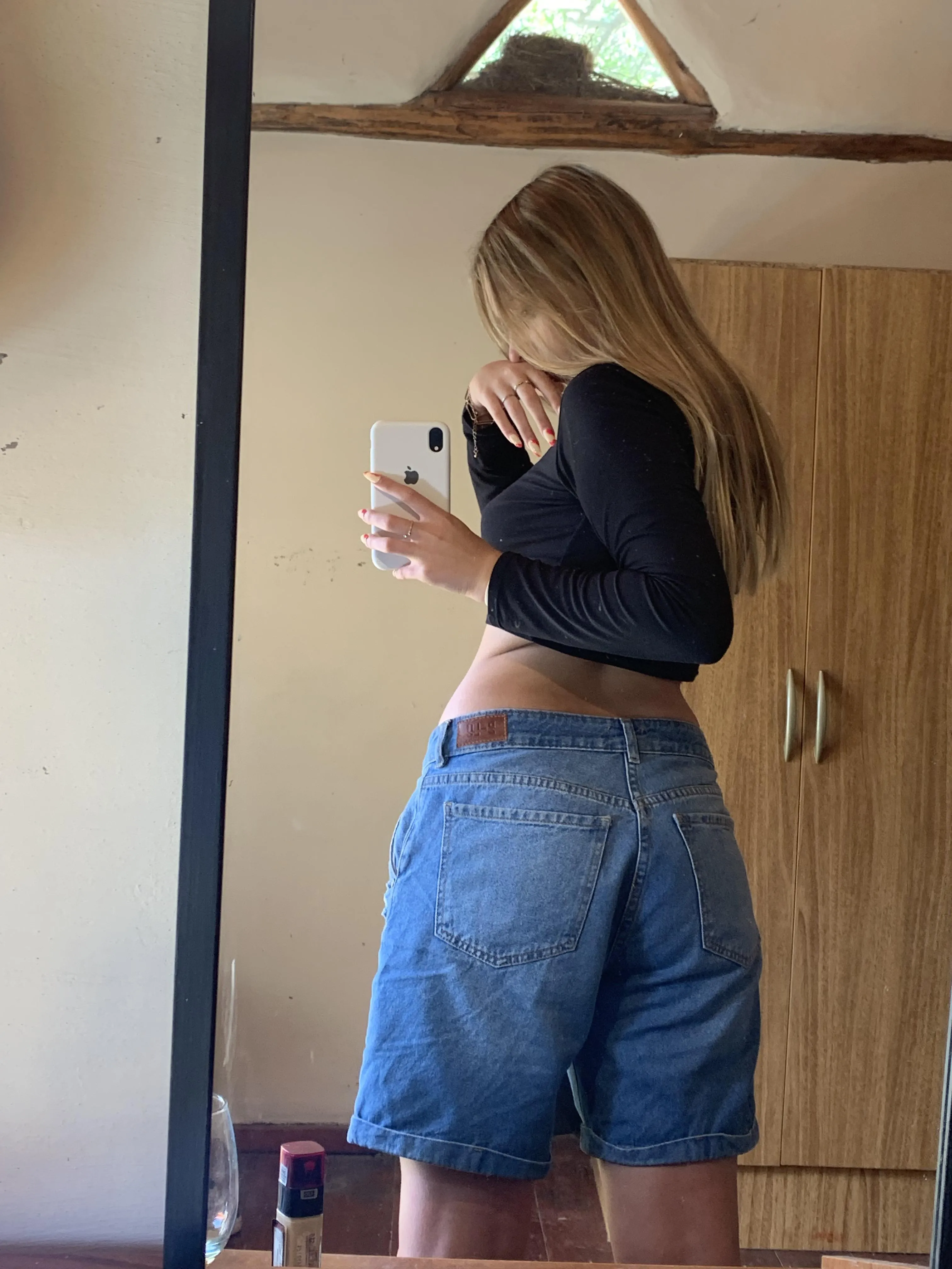 Wanna take this denim short off