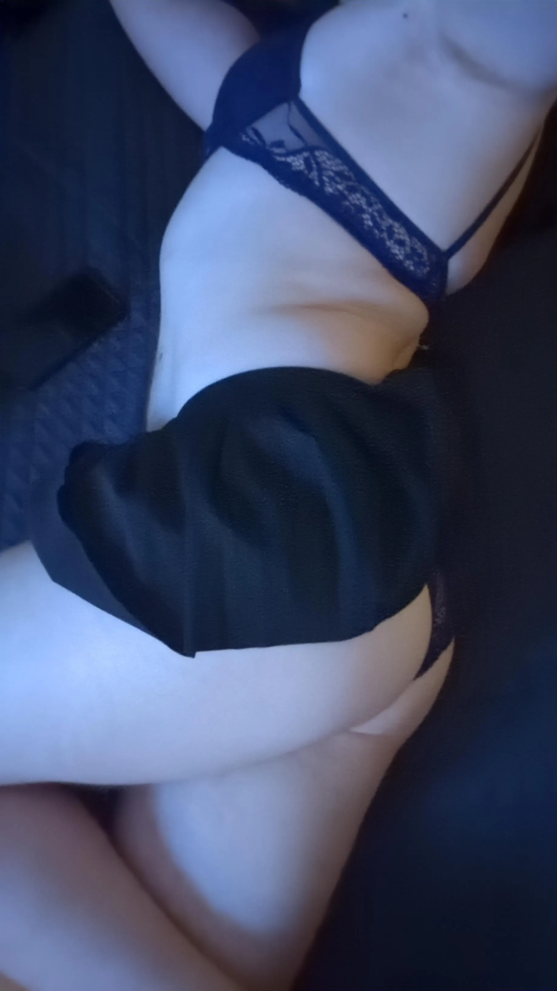 30 [S4A] lets chat - I'll be watching hypnos, plugged and caged... lets get dirty <3~