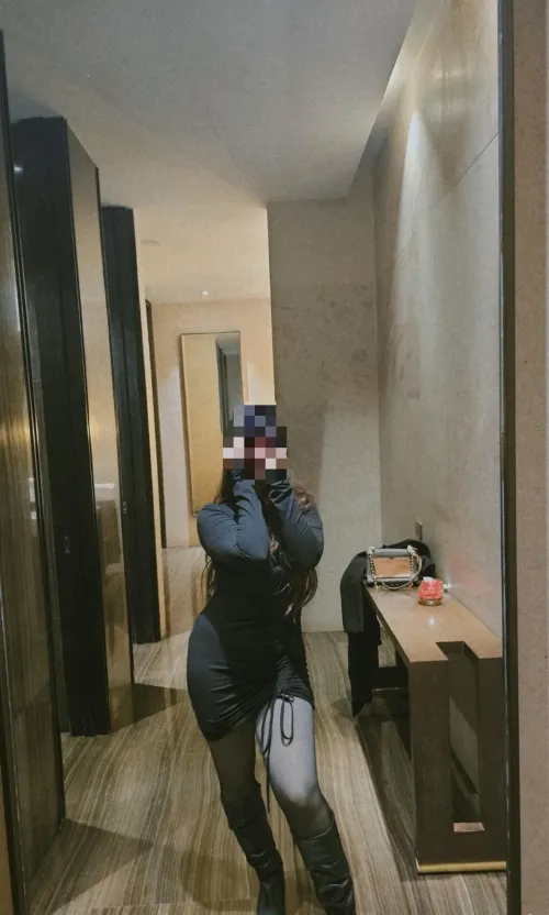 Any F wants to collaborate?