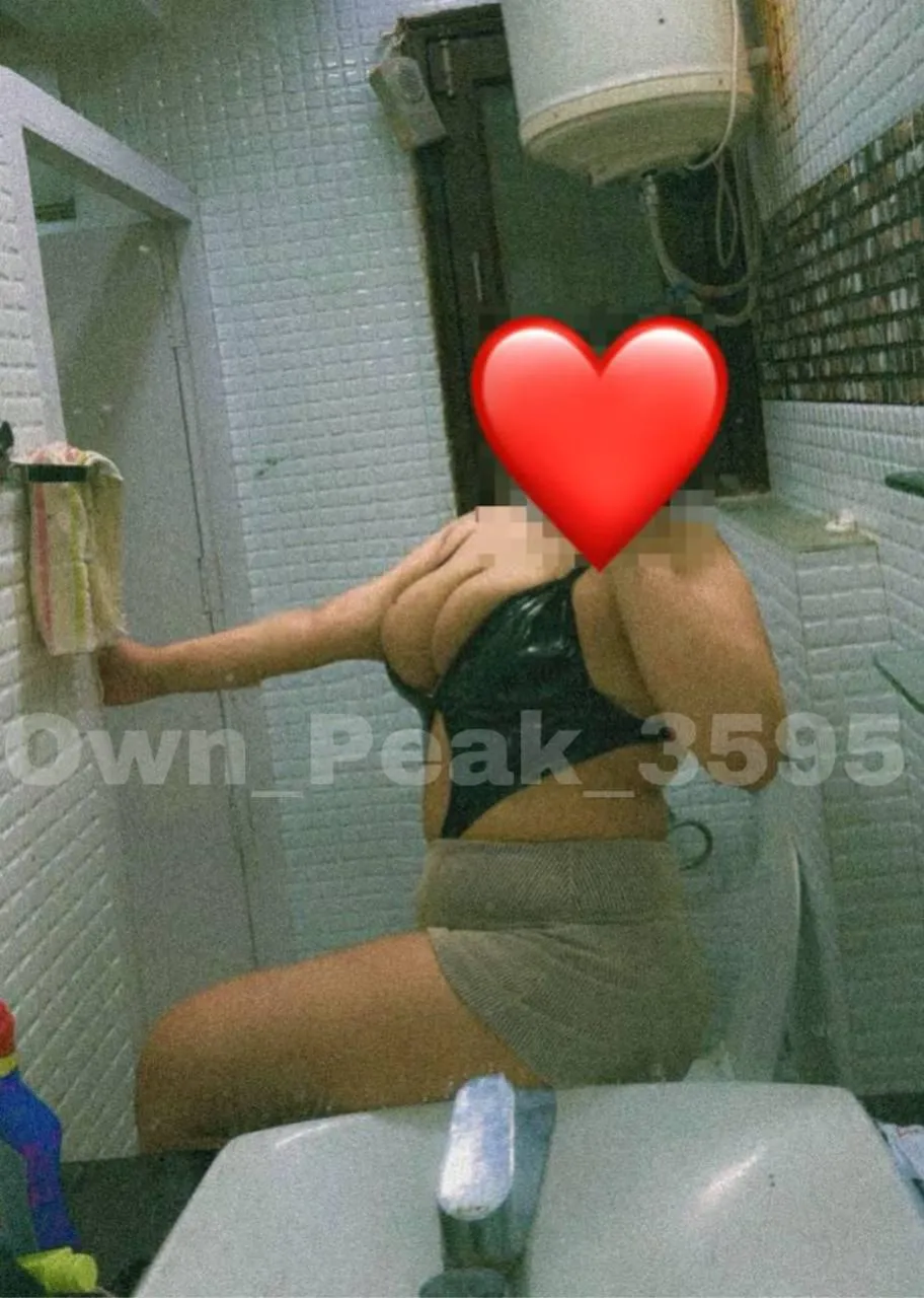 Do Men still wanna Fuck Indian girls with Tits like mine? (Hotwife)