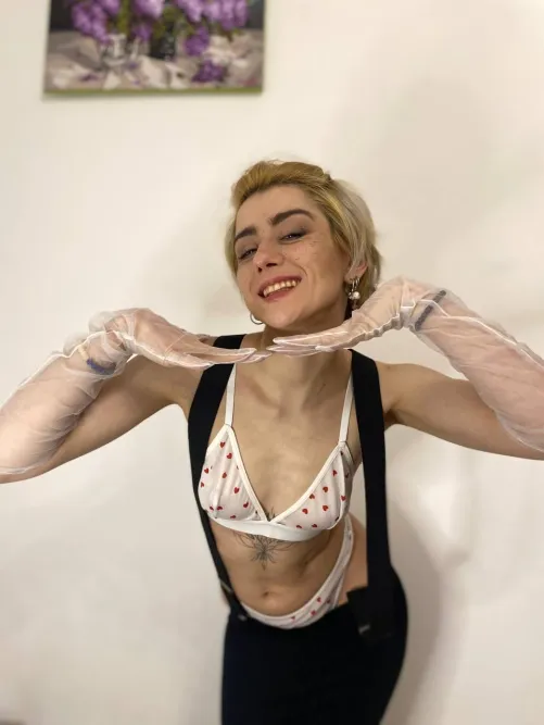 Do you think I'm cute Chetck comdents