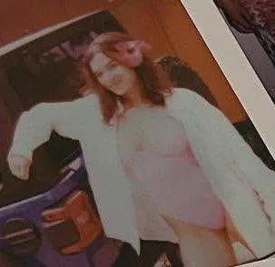 Hailee Steinfeld from her honeymoon