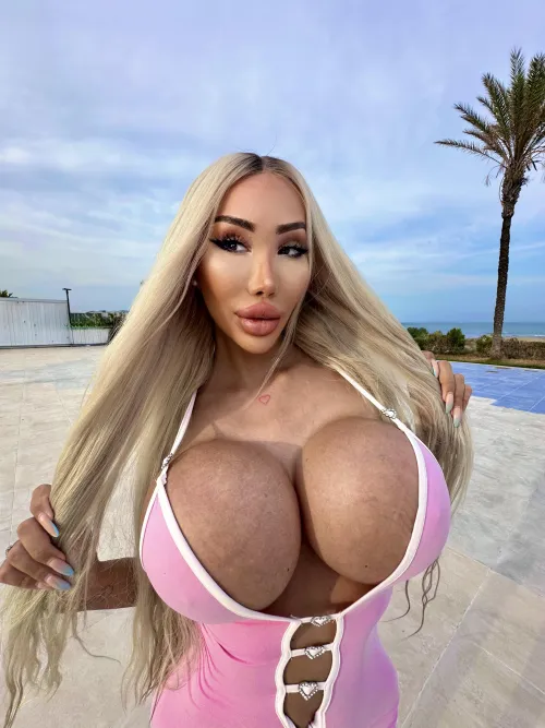 Hey, I’m Luxury Doll from Spain