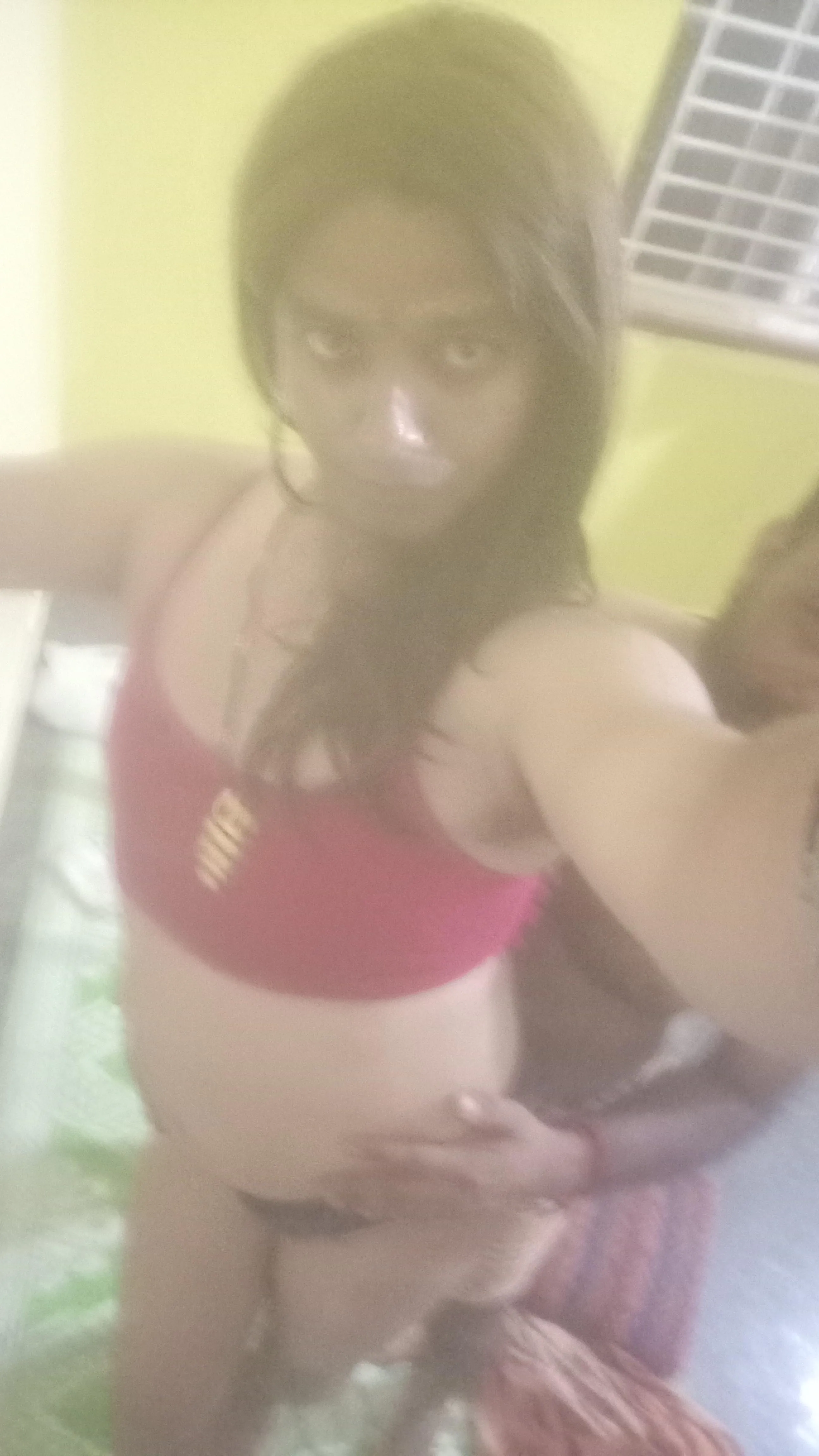 His rough hands feel good on my soft plumpy waist😜