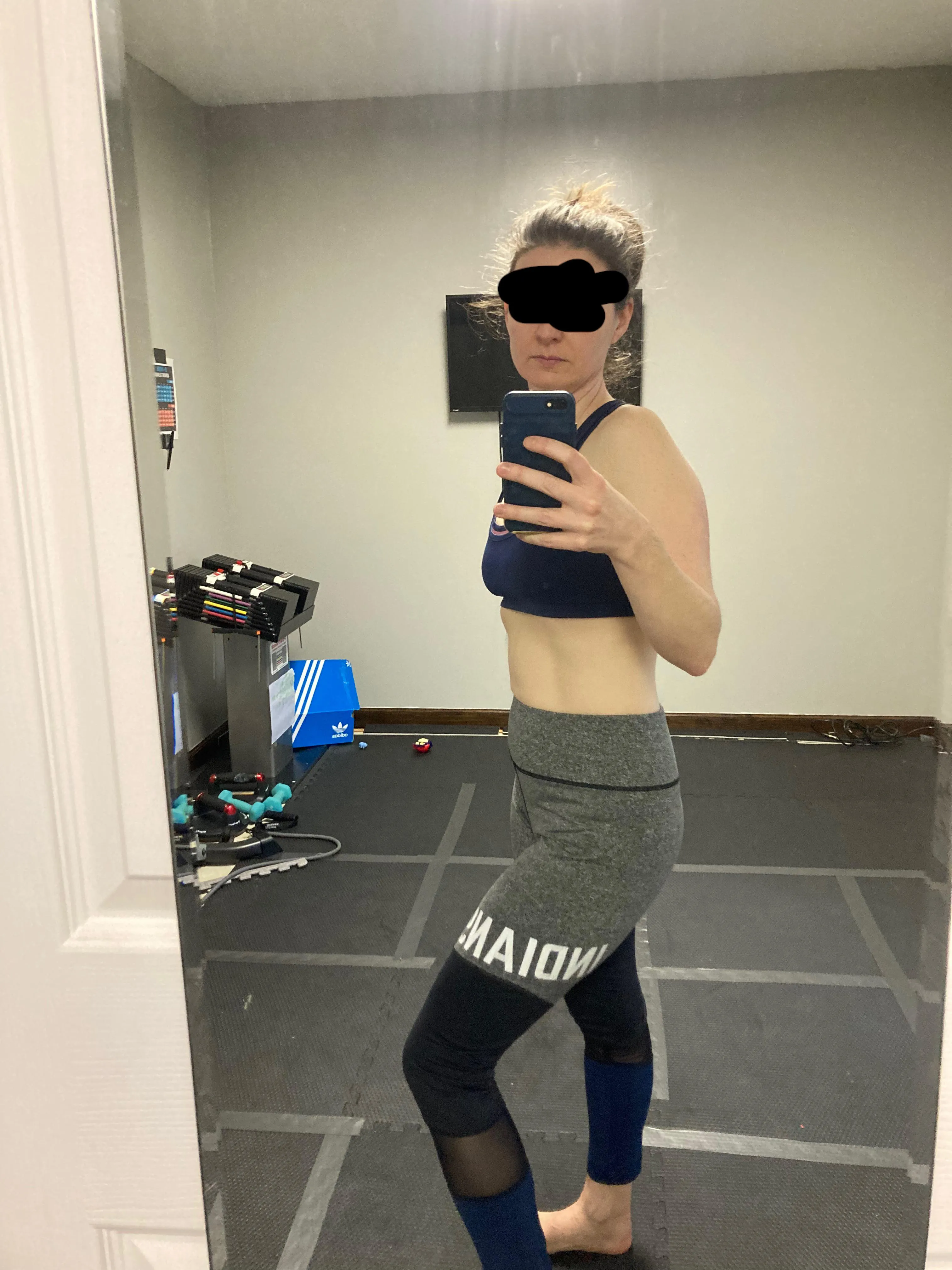 Hot mom workout today 🥵 😜