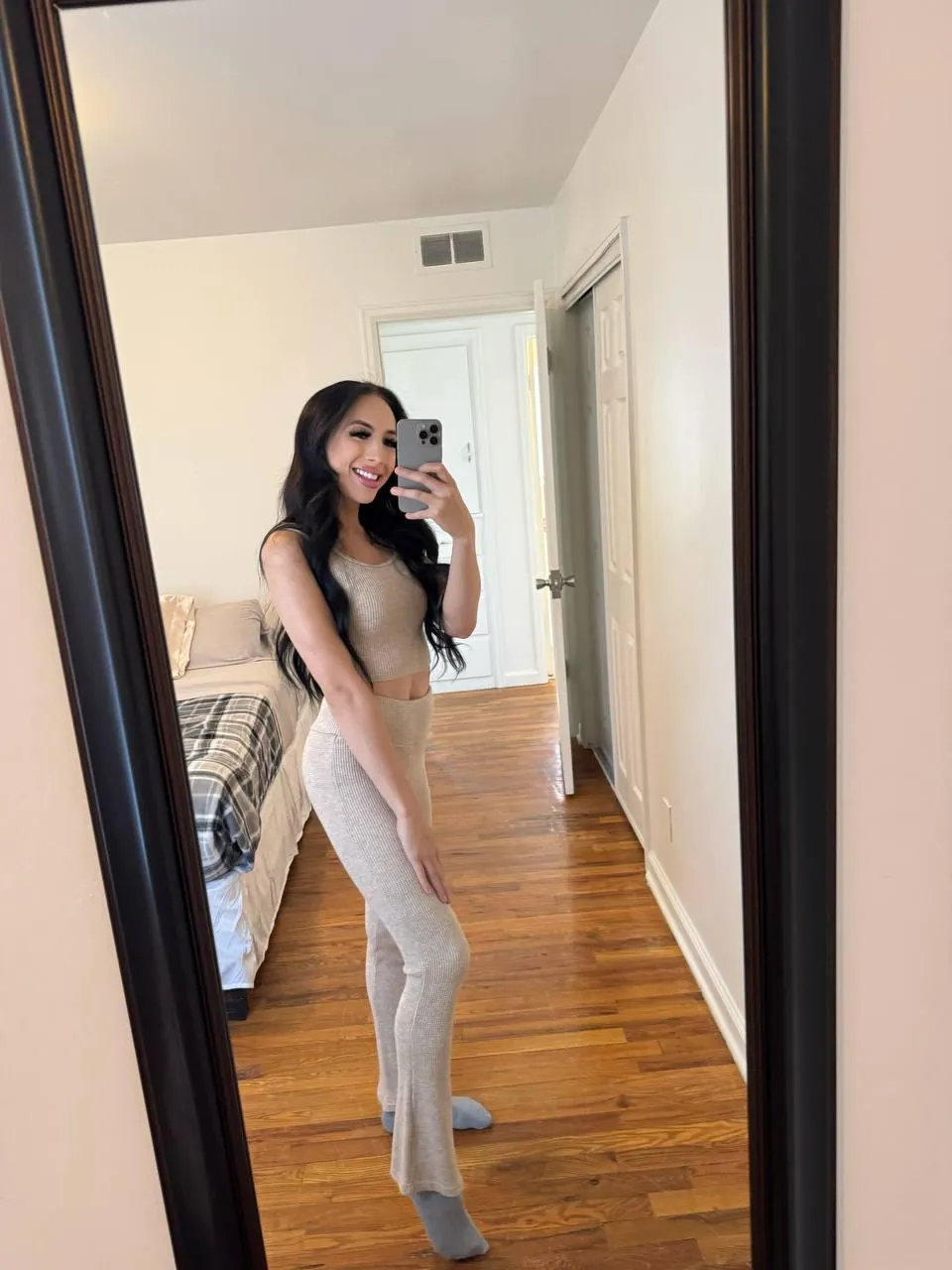 I wanna send nudes to random men, drop a ❤️ if you're looking forward