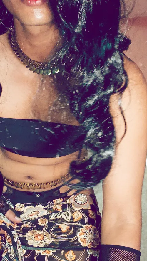 If you see me outside will you come to me ? And tell me whatever you share in my dm?