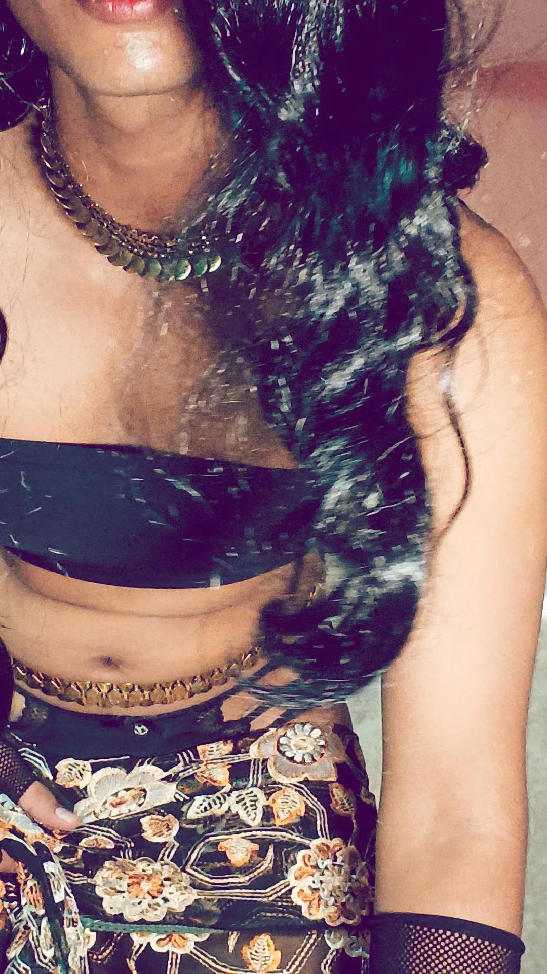 If you see me outside will you come to me ? And tell me whatever you share in my dm?