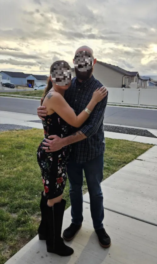 MF(34) looking 4 F & MF. **No single men please**