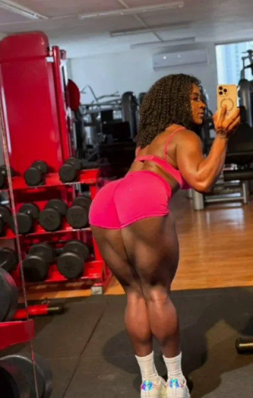 No boyfriend so I share this pictures with men on Reddit