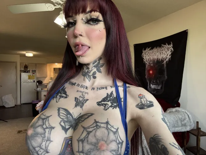 Rate my nipples and lick them like a lollipop ;)