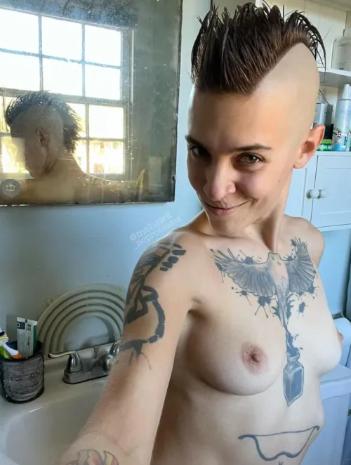 Super cute cocksleeve here to take the edge off your Monday 👋