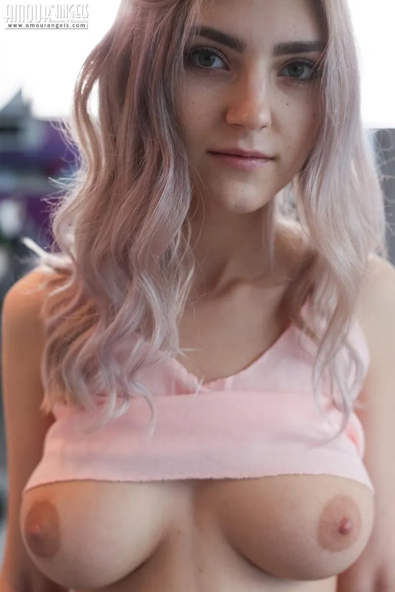 Eva flashing her tits