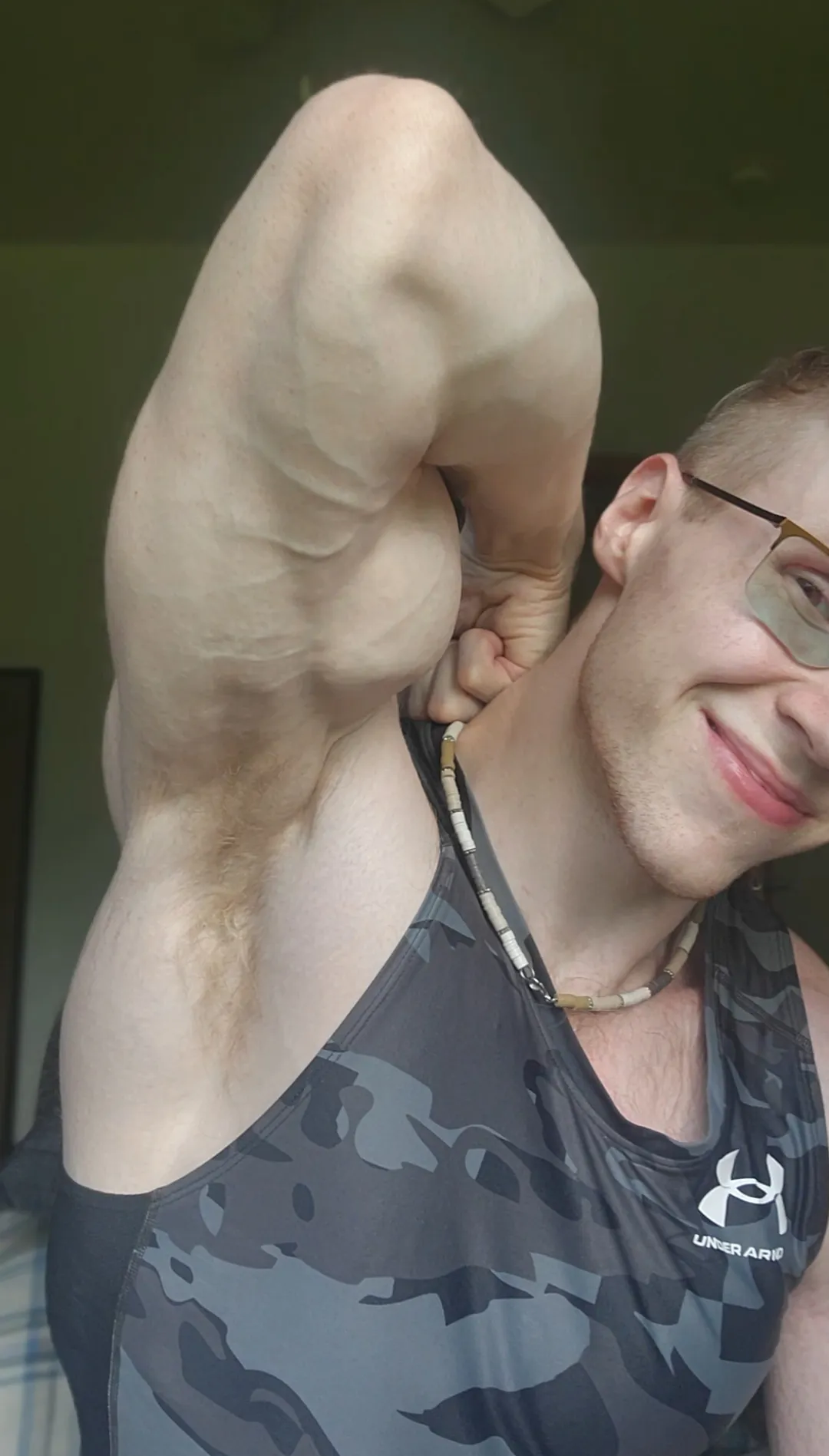 Get in this pit and worship my musk !