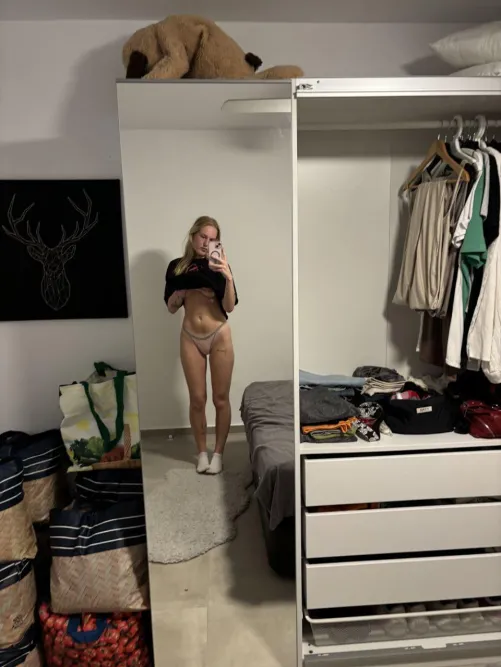 I wanna be lick first before fucking daddy 🥵👅