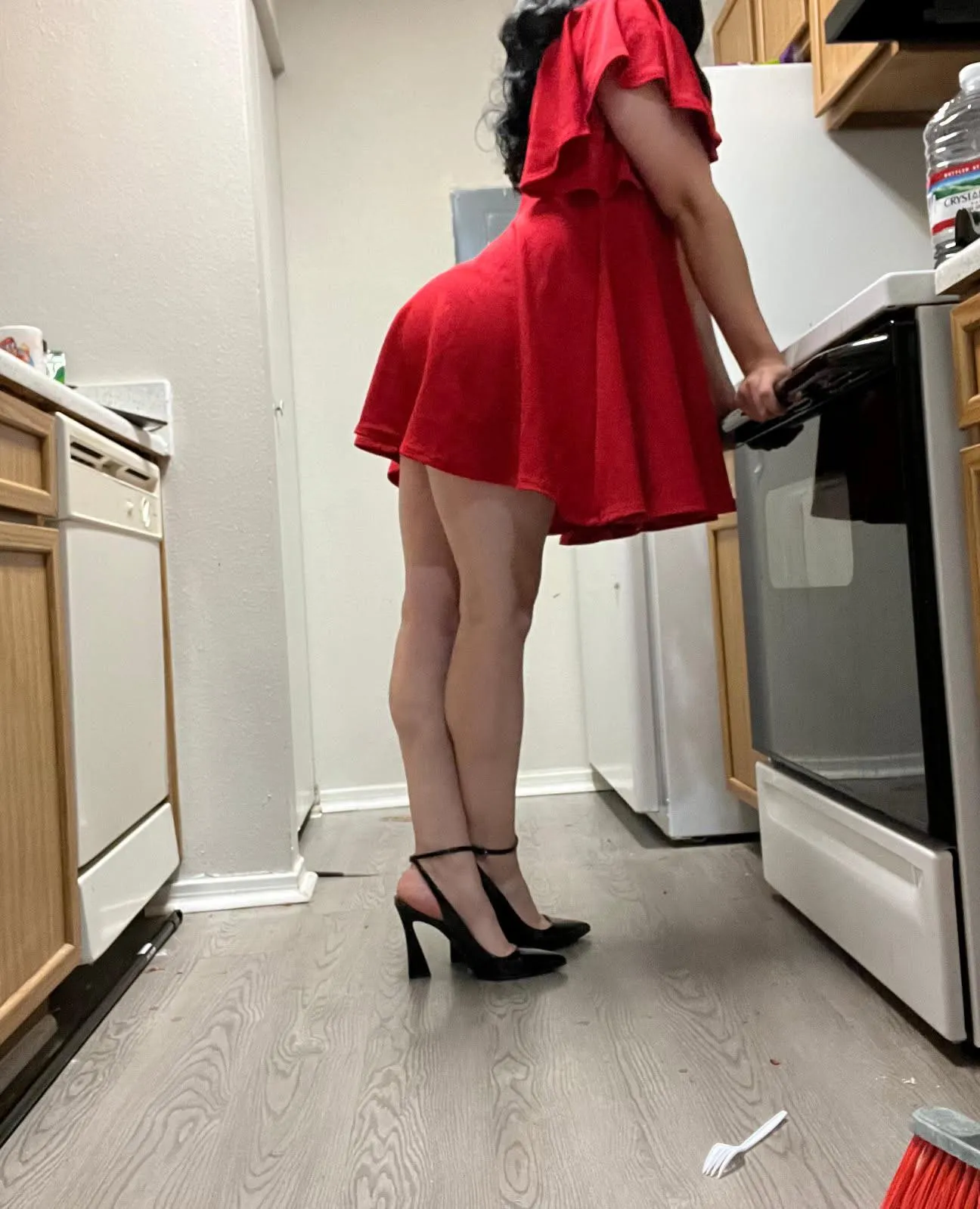 Is it time to bring back the red dress 👀