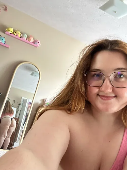 Look in the mirror 🍑