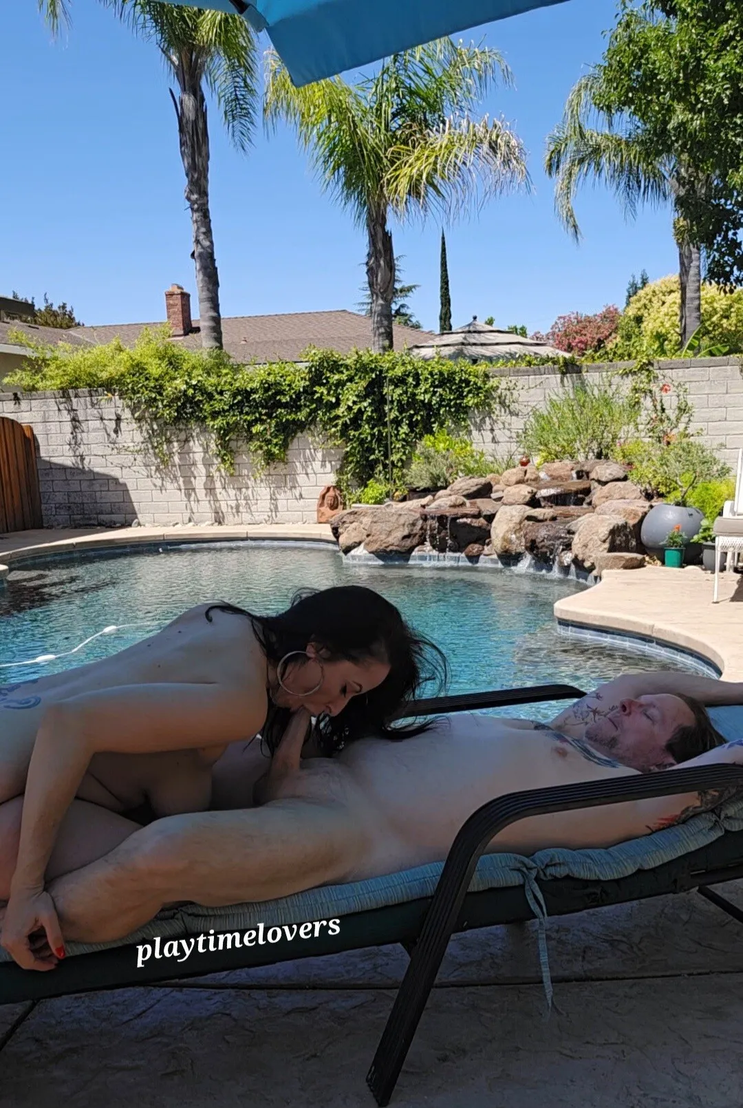 My mouth was hotter than the summer day sucking his cock off in the backyard [MF]