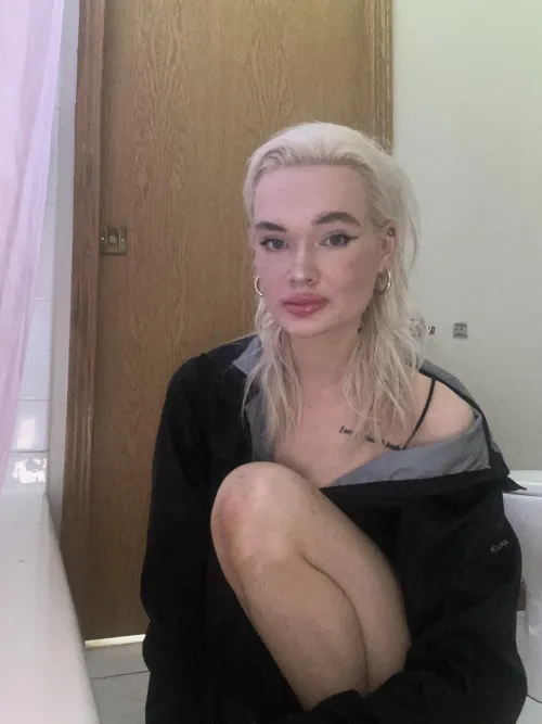 23 and young mom ready for action