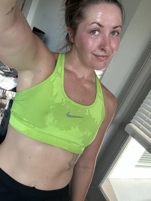 nice and toasty after my run 🥵