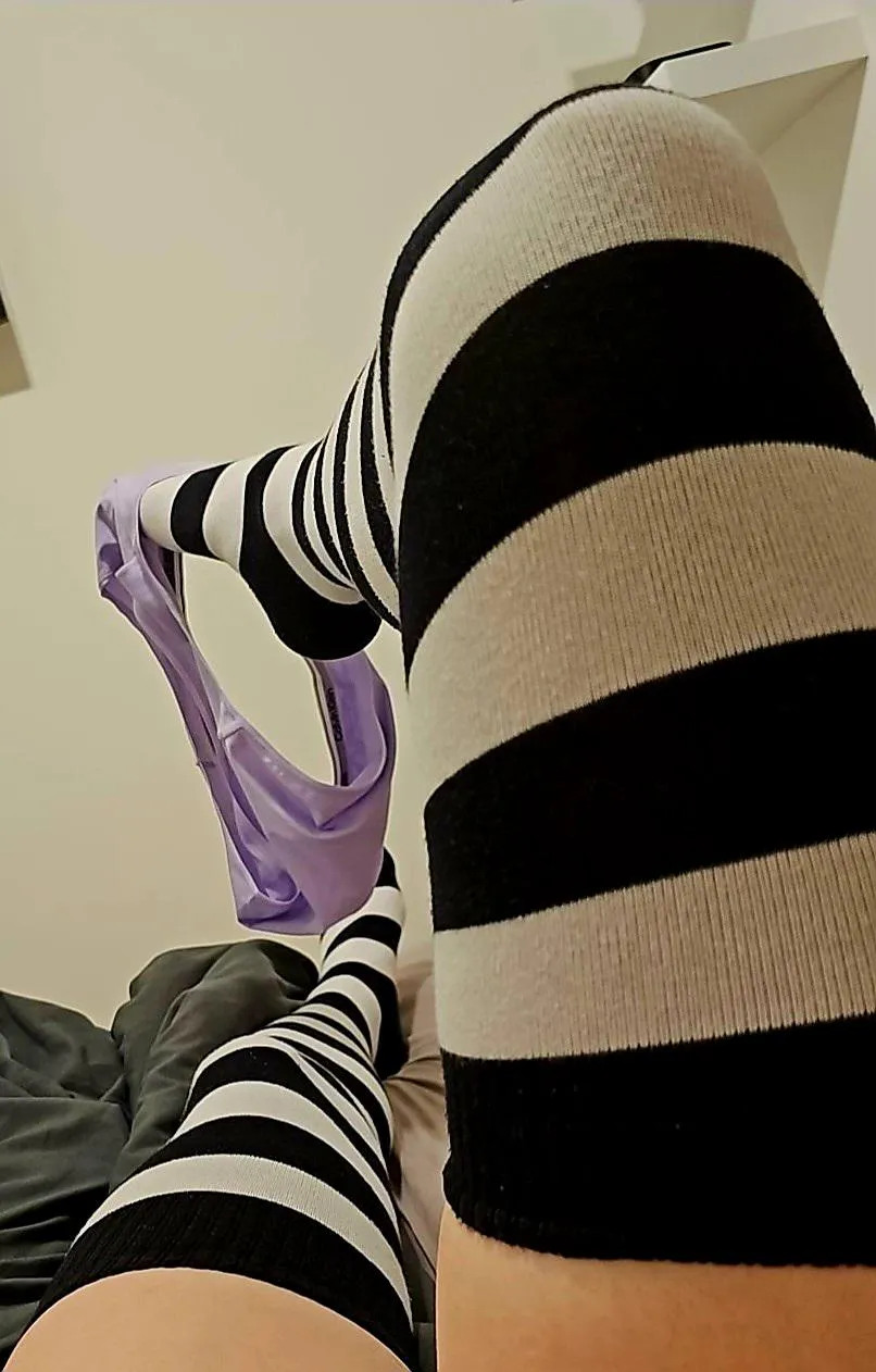 Can I stuff your mouth like that?