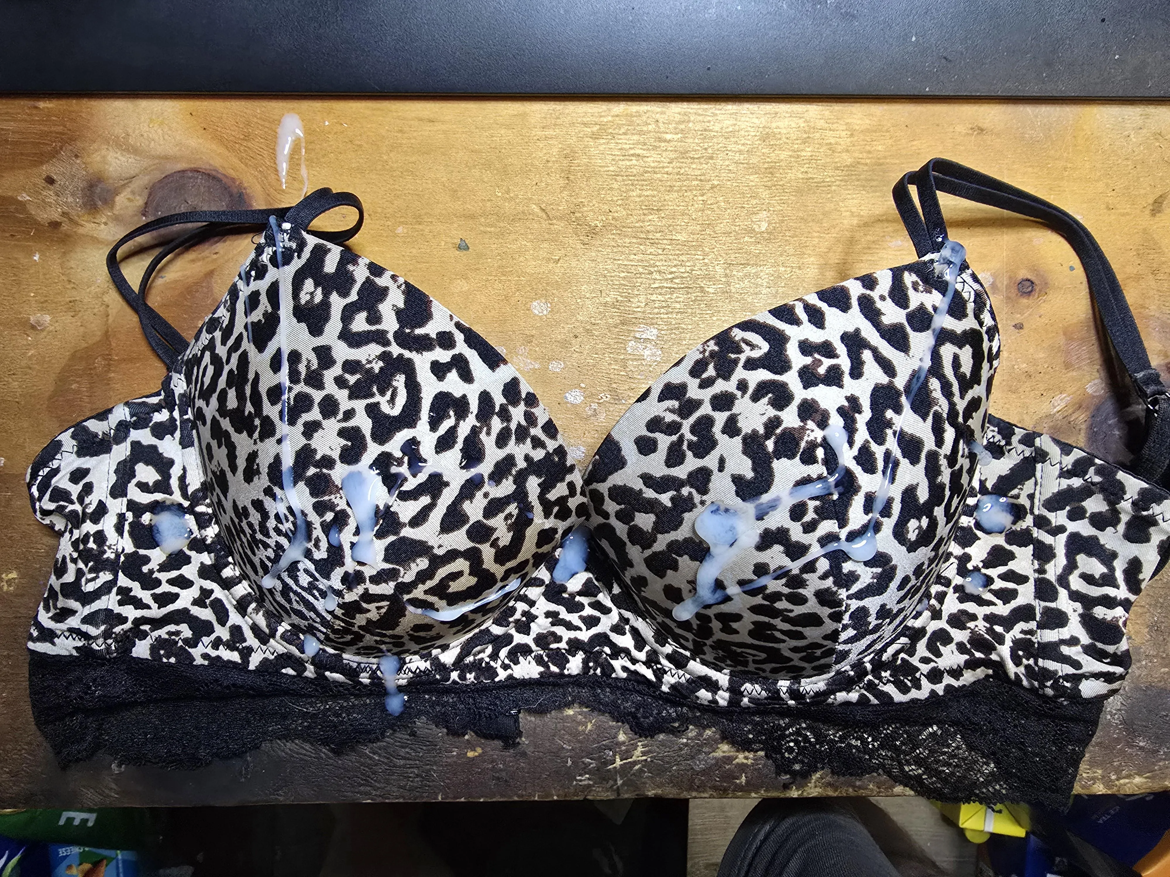 Cum on leopard print