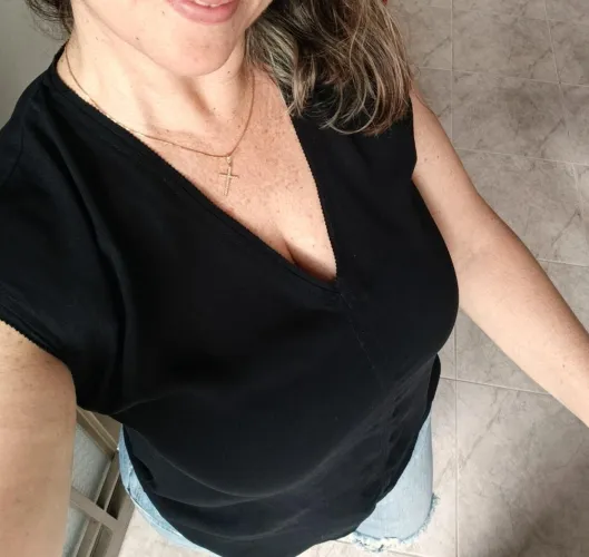 Do you think I'm sexy and very fuckable as a grandma?