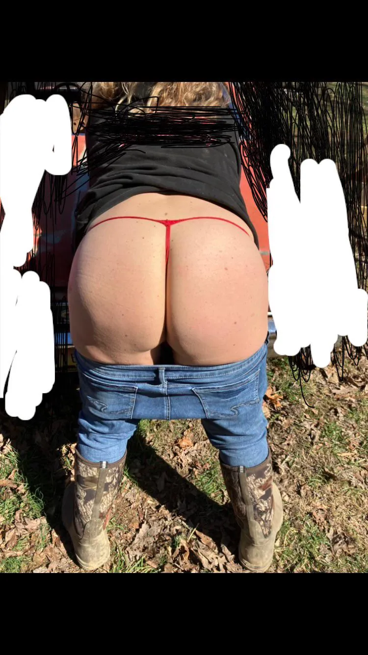 Do you want me to leave my boots on or off?