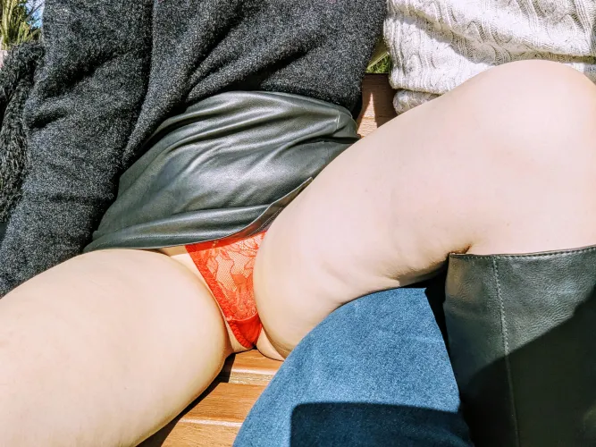 Enjoying the warm weather (mf)