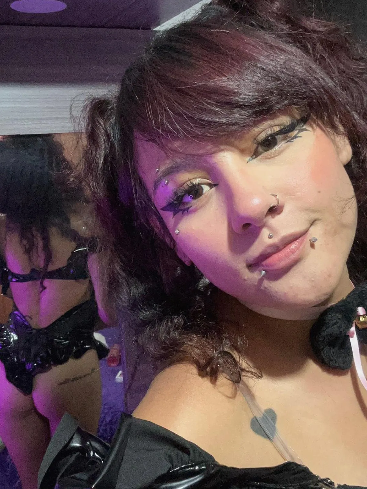 Goth girls taste delicious..