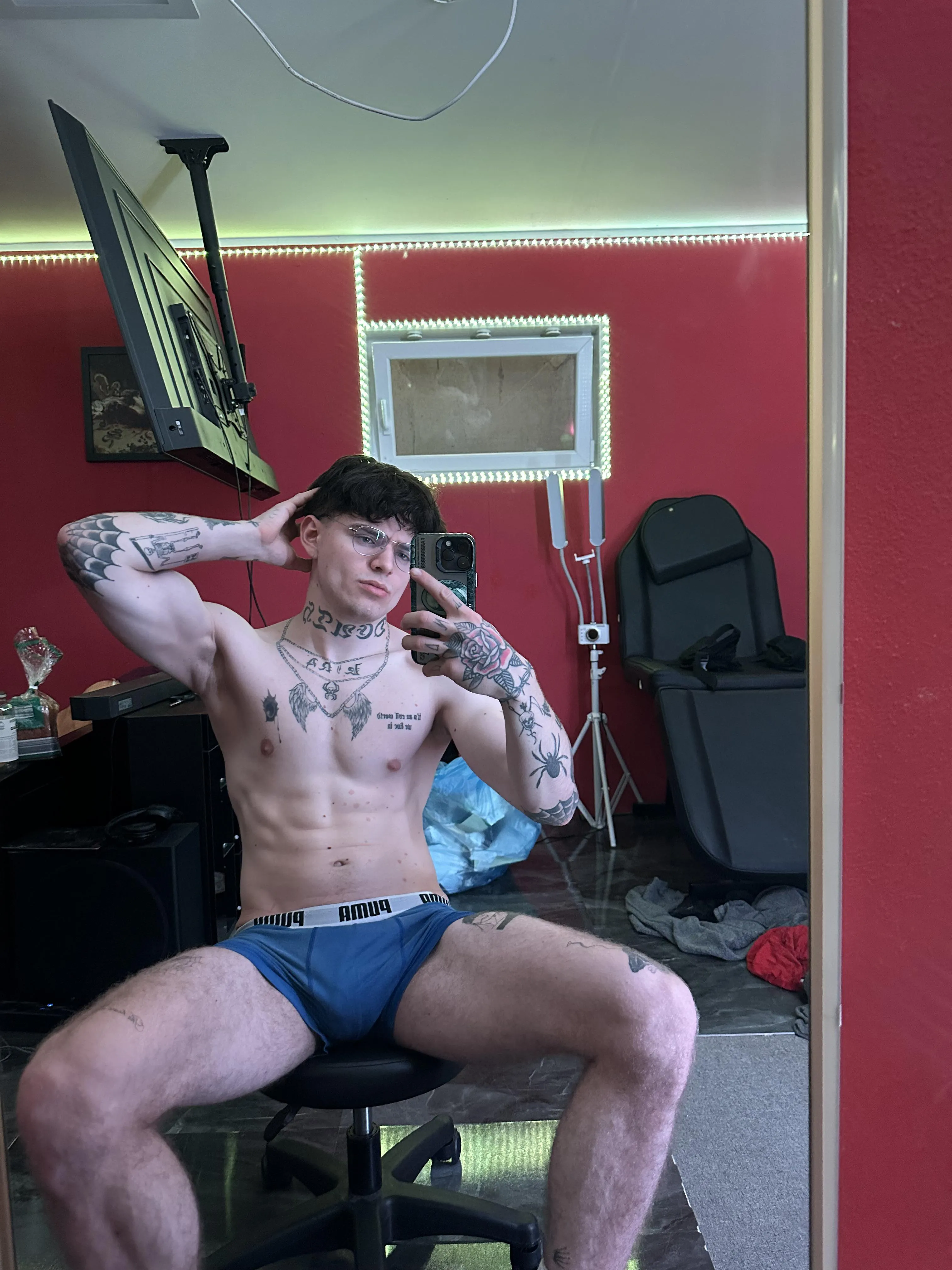 i can show so much more 😋