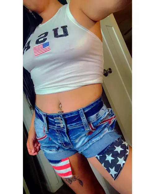 If you kiss my neck, I’m not responsible for what happens next. 😜