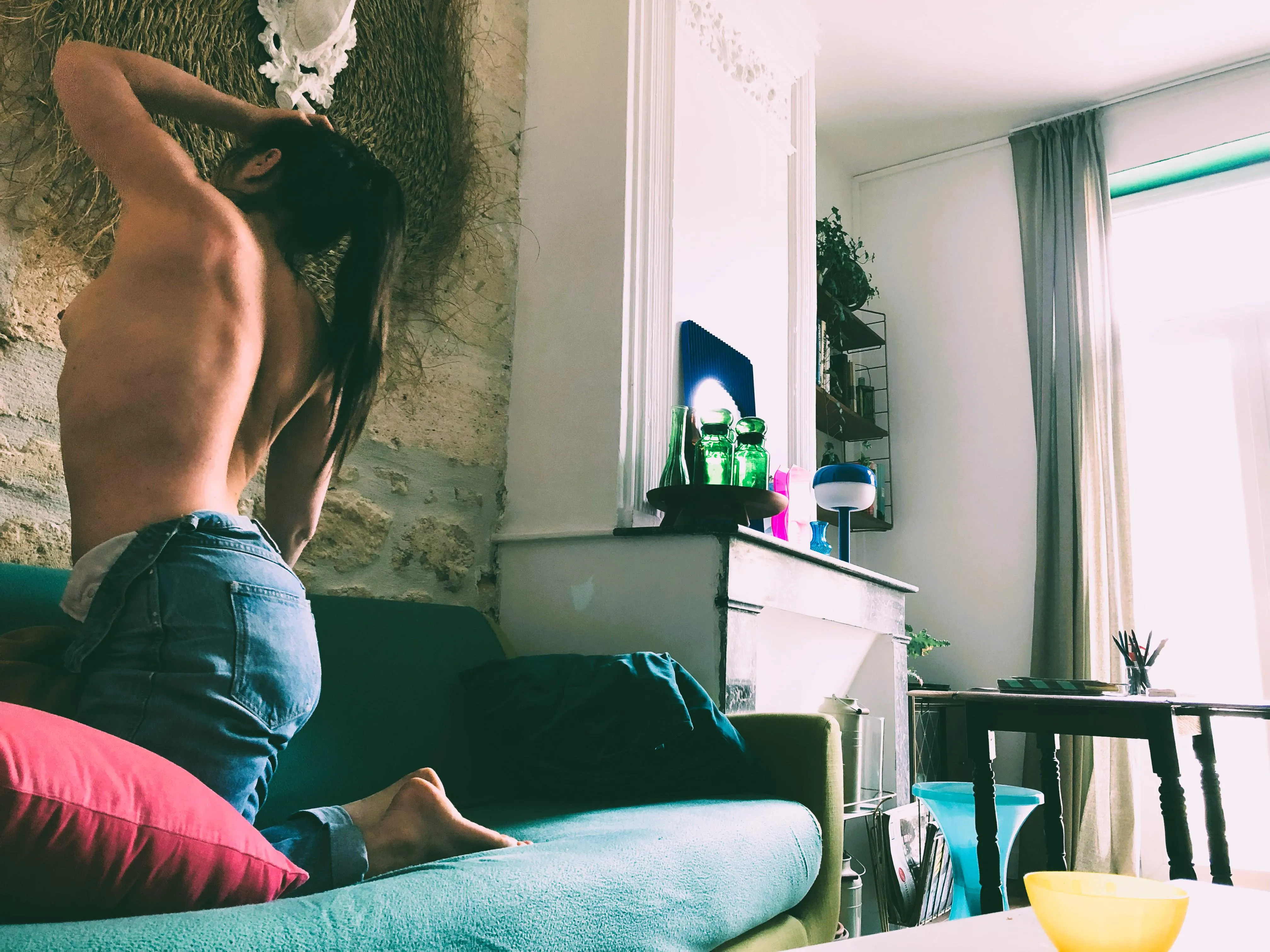 Summer is back! i can stay topless all my day again