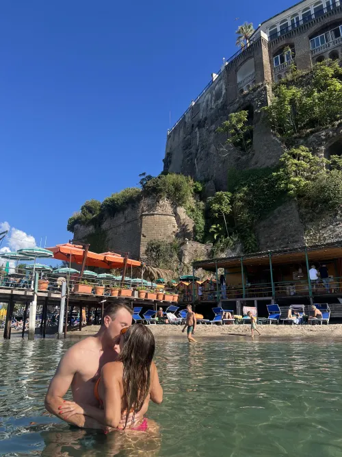 27/27 MF4MF- always looking for sexy couples to play with