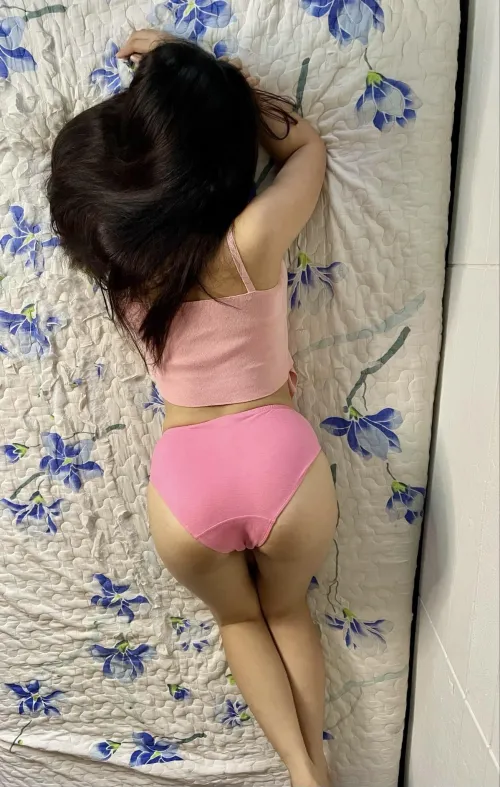 Falling asleep cause im bored af