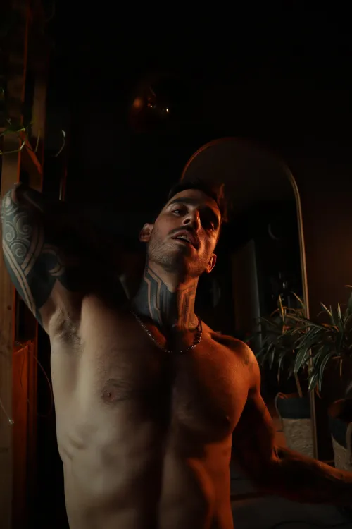 i would love a nipples licking right now!